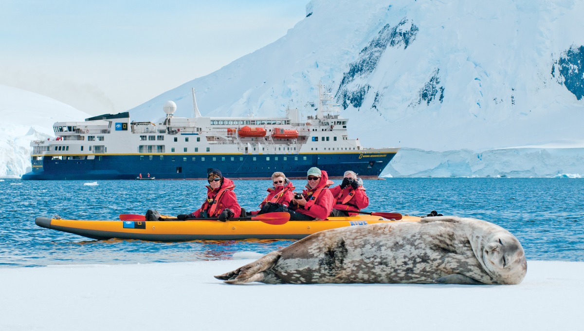 Classical Antarctica with a Russian-speaking group on the ship "Sea Spirit". Recommended! PROMOTIONS ON BOOKING!